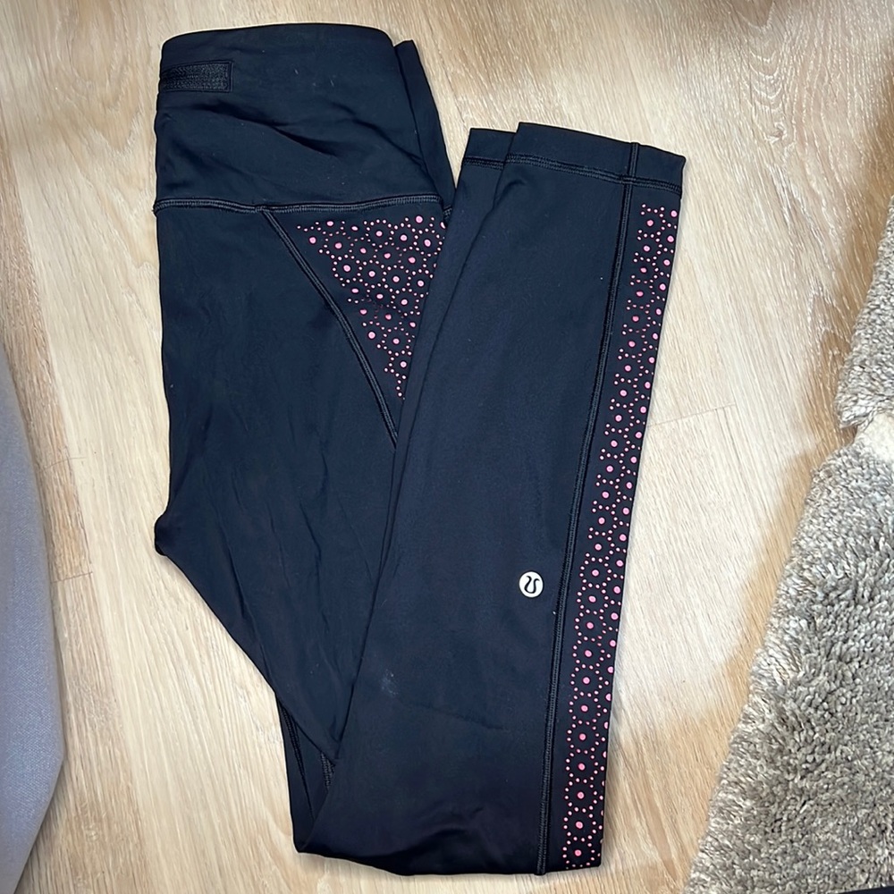 Lululemon leggings size 4